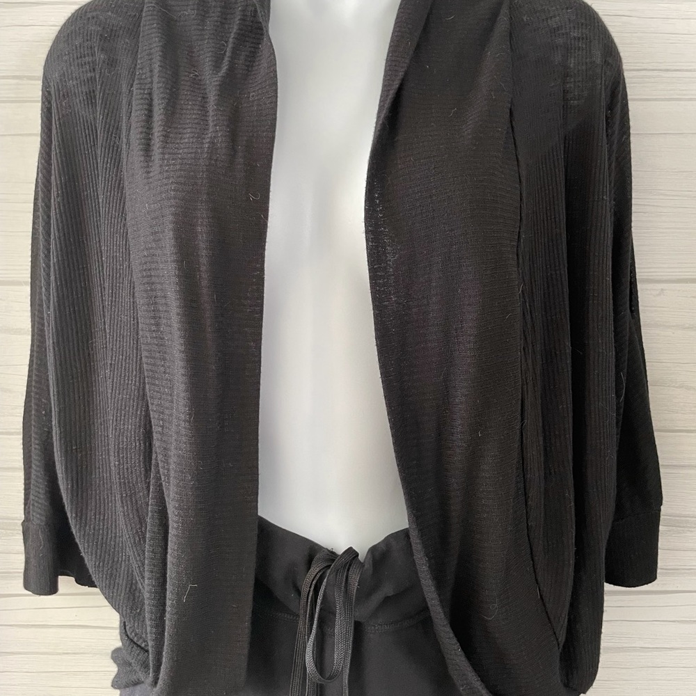 eye shadow-Cropped Black Shrug with Lace.
